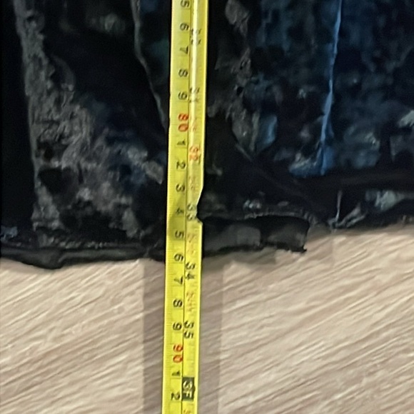 Who What Wear Women’s Midi Dress Small Black Crushed Velvet Ruffle Whimsigoth - Picture 15 of 15